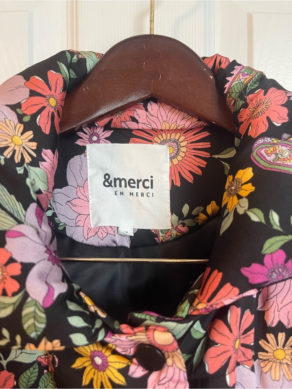 &merci Black Floral Puffer Vest with Pink Flower Print - Picture 2 of 9